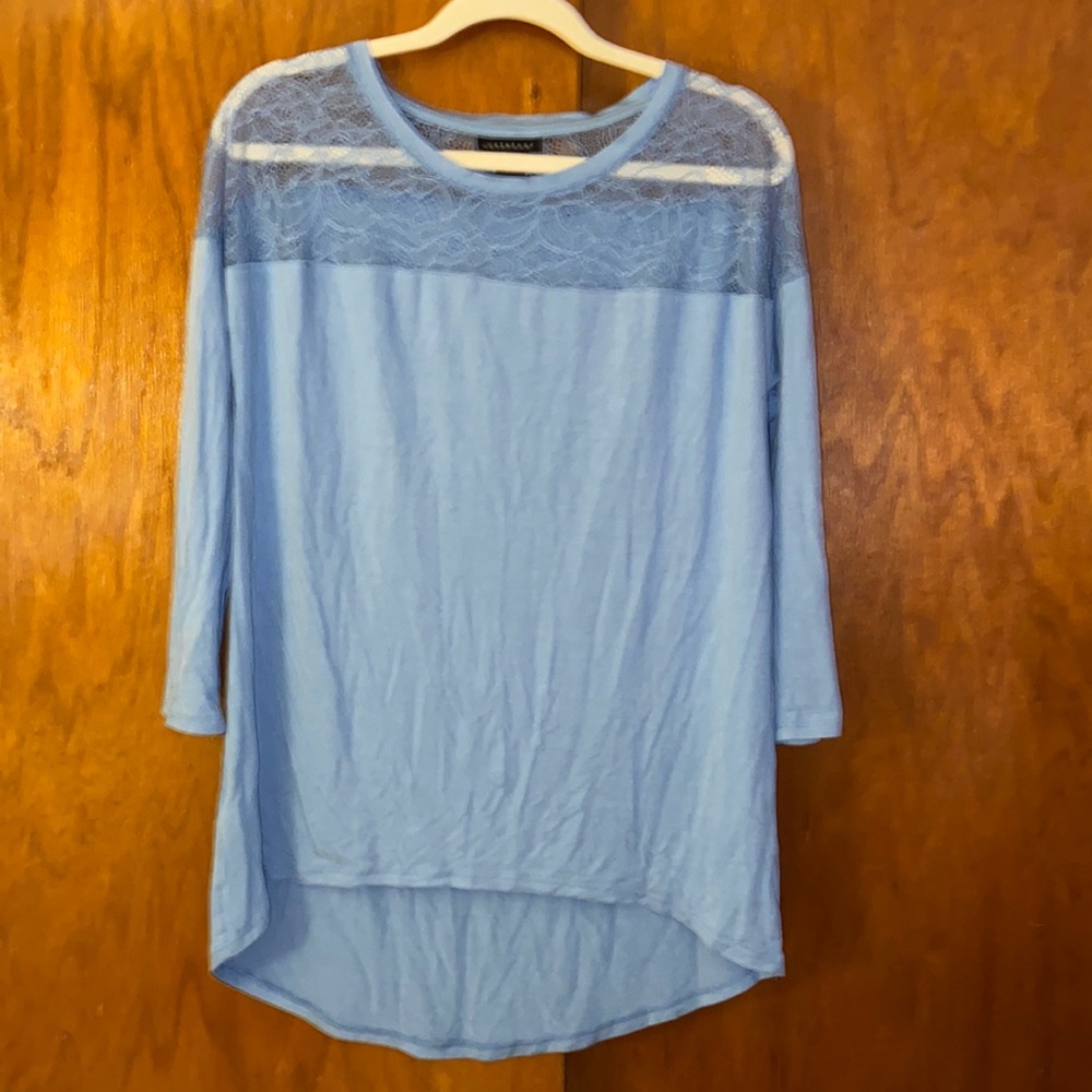 Metaphor Rayon, Spandex & Lace Long Sleeve Scoop Neck High-Low Tunic/Top-Medium